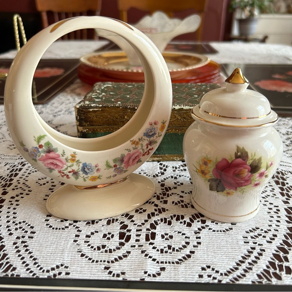 Roses Porcelain Vase and Jar Set Sadler England